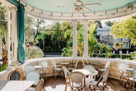 קי וסט Deluxe Queen At The Curry Mansion - Parking & Heated Pool! מראה חיצוני תמונה